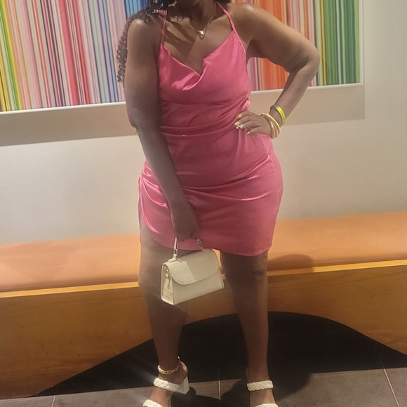 Pink Ruched Dress - Picture 3 of 3